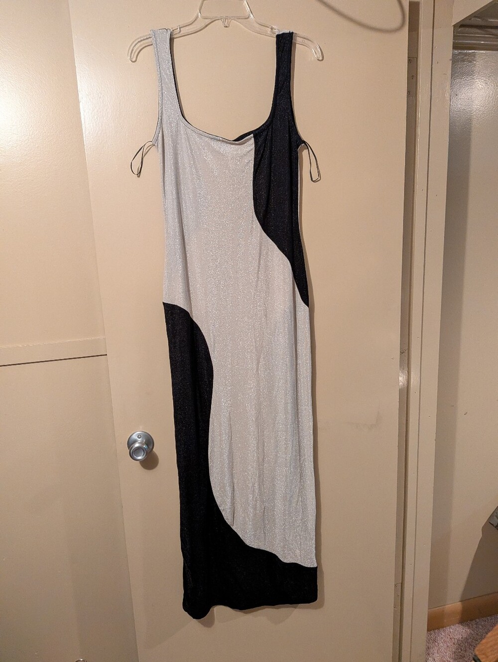 NWOT stunning, black & silver bodycon dress